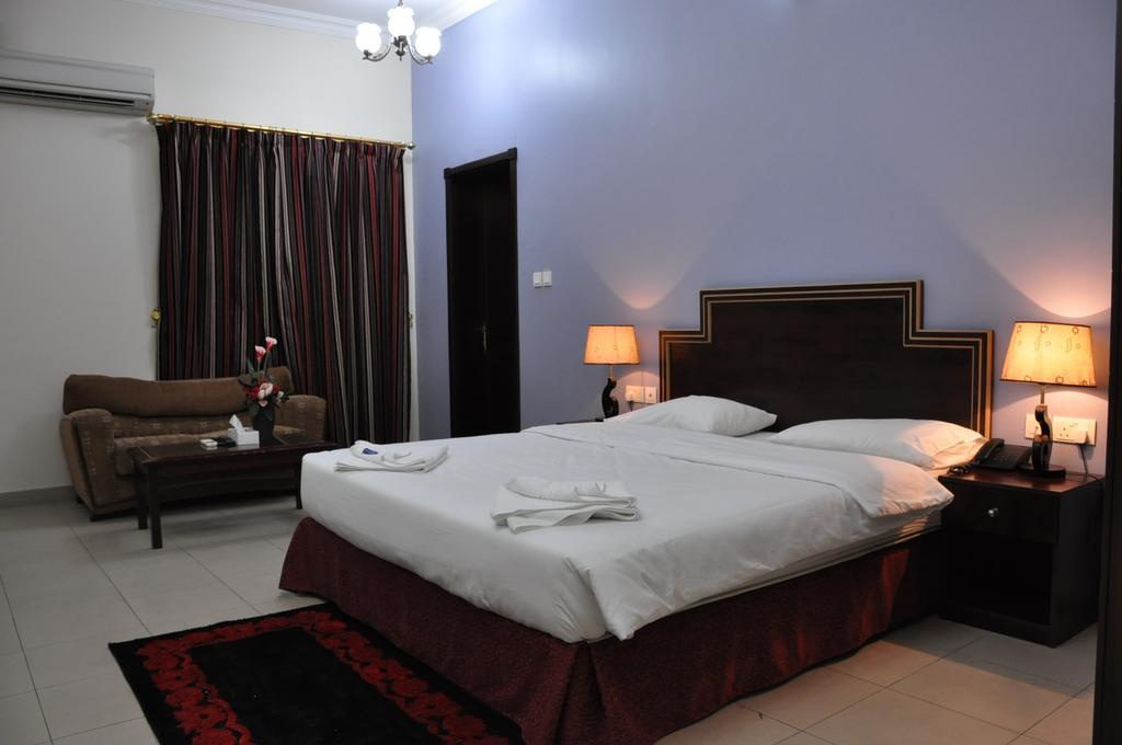 Sahara Hotel Apartments Mascate Extérieur photo