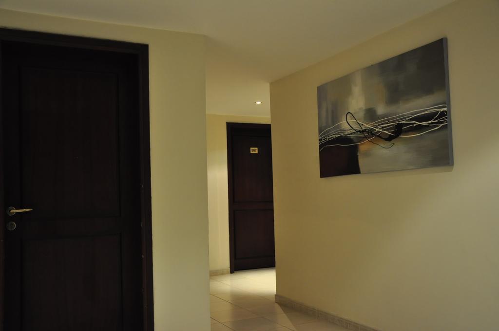 Sahara Hotel Apartments Mascate Extérieur photo