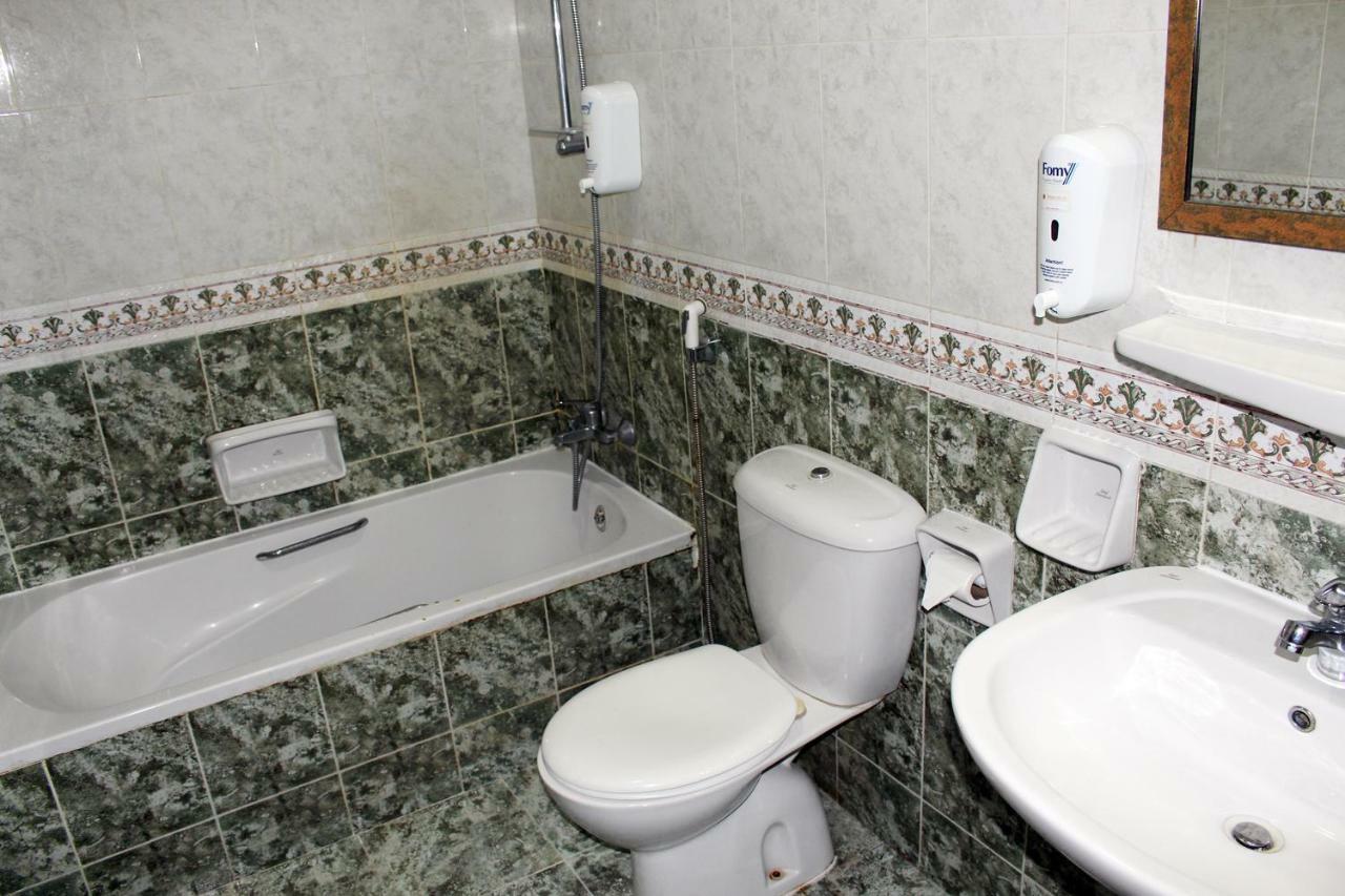 Sahara Hotel Apartments Mascate Extérieur photo
